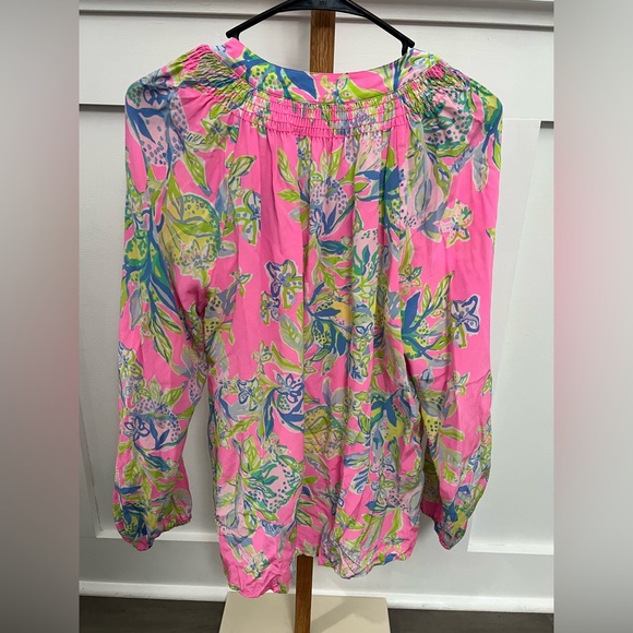 Lilly Pulitzer Elsa 100% Silk V-Neck Bracelet Sleeve Top Squeeze The Day sz L - Picture 6 of 7